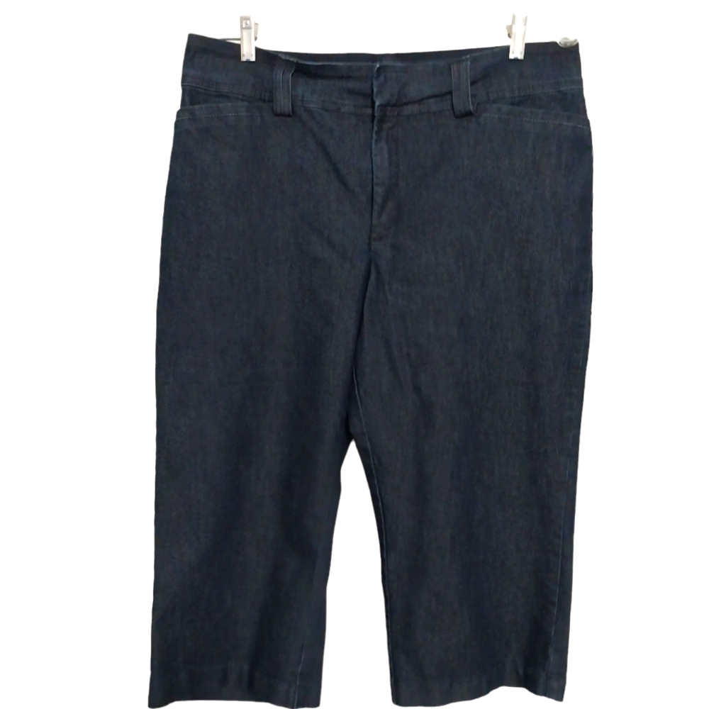 🔵BOGO FREE🔵 Lee Natural Fit Just Below the Waist Jean Capris Sz 14P
